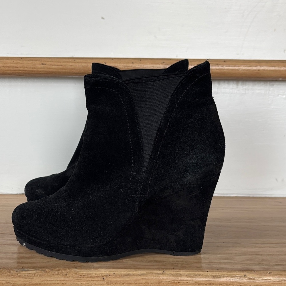 Chic Black Suede Wedge Boots